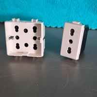 Prese da incasso bTicino