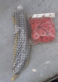 Gabbiette di metallo e gommini per tappi bottiglie