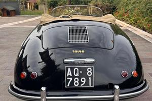 Porsche Speedster replica con targa nera "storica"