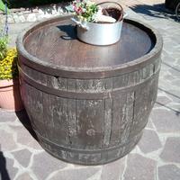 Antica botte da arredo