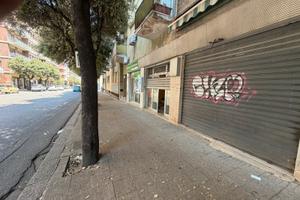 Magazzino commerciale fronte strada