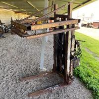 Carrello elevatore posteriore con attacco a 3 punt