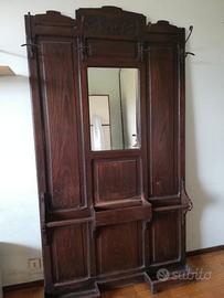 Antico attaccapanni da parete