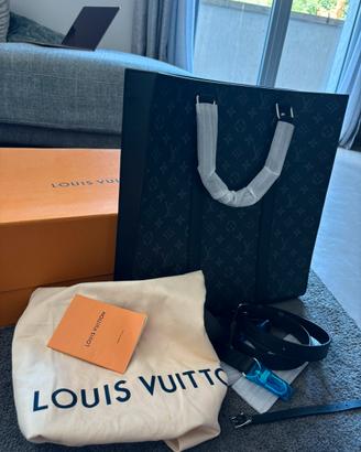 Luis Vuitton Sac Plat- Monogram Eclipse