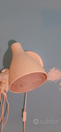 Lume IKEA da parete per letto ragazzi