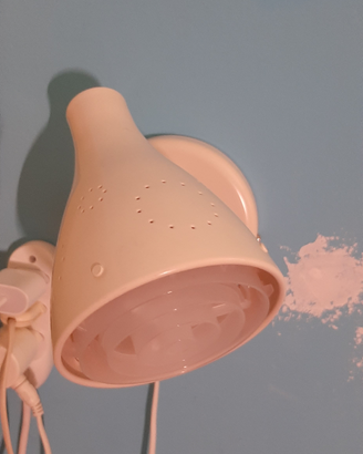 Lume IKEA da parete per letto ragazzi