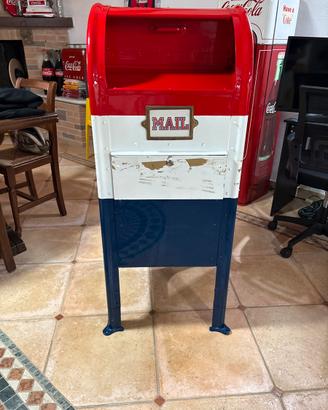 Cassetta mail vintage