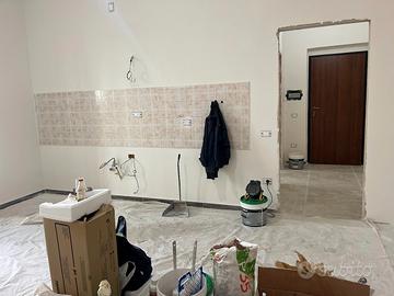 Trilocale ristrutturato, piazza Vargas