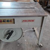 Reggiatrice semi-automatica FROMM PM-201 