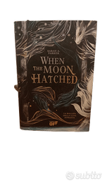 When the Moon Hatched - Sarah A. Parker