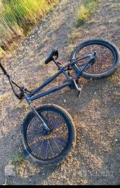 BMX per info contattare qui sotto 