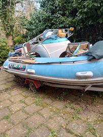 Gommone con carrello