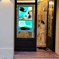 TOTEM LED Vetrina Professionale Monitor