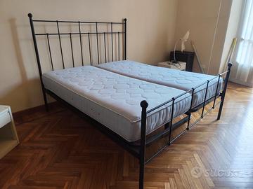 Letto matrimoniale in ferro battuto