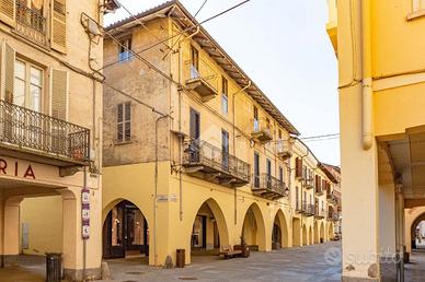 MULTILOCALE A CIRIÈ