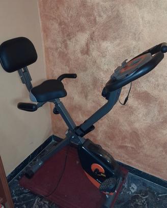 Cyclette praticamente nuova!!!