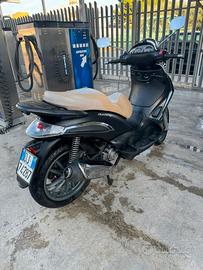 Beverly 125