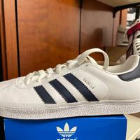 Scarpe adidas