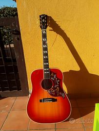 Gibson Hummingbird Custom Shop Quilted Maple