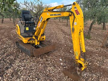 Escavatore New Holland E16