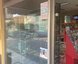 Tabaccheria, edicola, cartoleria vicino ospedale