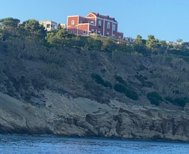 Casa sul mare di Procida con ampia terrazza