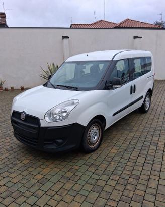 FIAT DOBLO' BENZINA/METANO