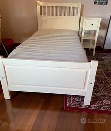 Letto singolo + comodino Ikea