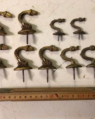 Serie di 9 ganci in ottone - 3 misure
