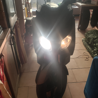Yamaha xmax 250