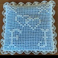 Cuscino porta fedi fatto a uncinetto