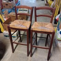 Sgabelli legno e paglia