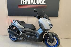 Yamaha XMAX 300