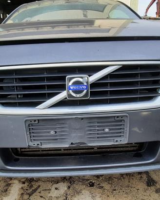 VOLVO C30 2009 - PARAURTI ANTERIORE