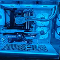Full white build amd 9600x  intel B580 ddr5 32 gb