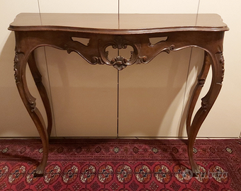 Antica consolle dimensioni contenute