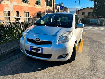 Toyota Yaris 1.3 VVT, 100cv, 6 marce, 68.000 km!