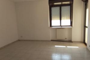 Q.re Paolo VI-P.za Tedesco Libero 4 Vani