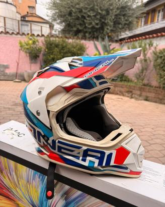 Casco oneal da cross / monopattino/ enduro