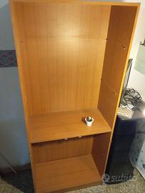 credenzina smontata,ma integra.