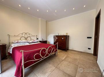 3 LOCALI A MUGNANO DI NAPOLI