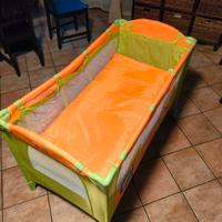Lettino trasportabile/box area gioco bimbi