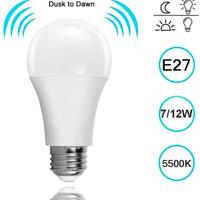 Lampadina con sensore di movimento