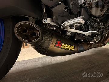 Scarico akrapovic mt07 omologato