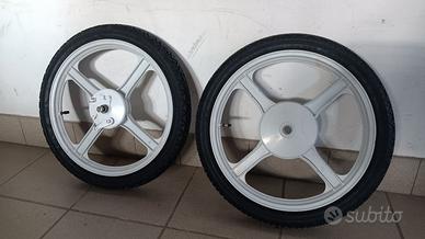 Piaggio ciao bravo si cerchi in lega con gomme