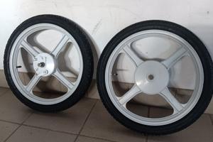 Piaggio ciao bravo si cerchi in lega con gomme