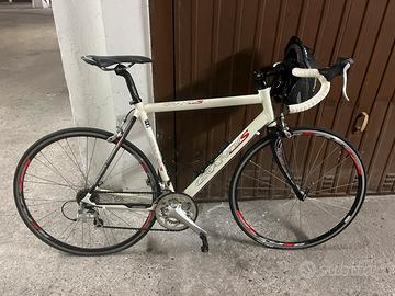 Bici da corsa marca Grandis