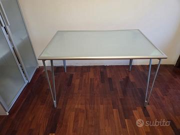 Tavolo da pranzo / Scrivania in vetro satinato e m