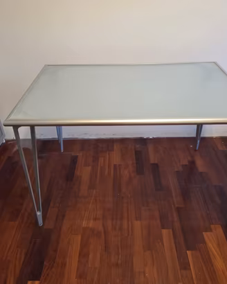 Tavolo da pranzo / Scrivania in vetro satinato e m