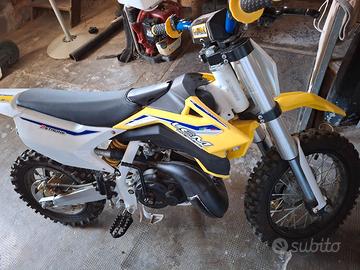 Lem minimoto da cross